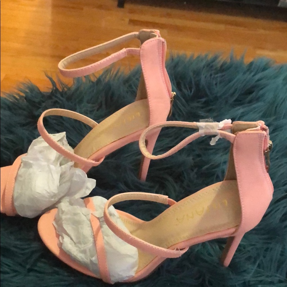 Shoes - Picture 2 of 2